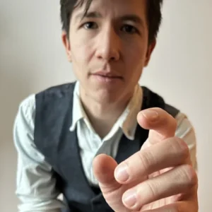 a tarot reading (or just to look at my face)